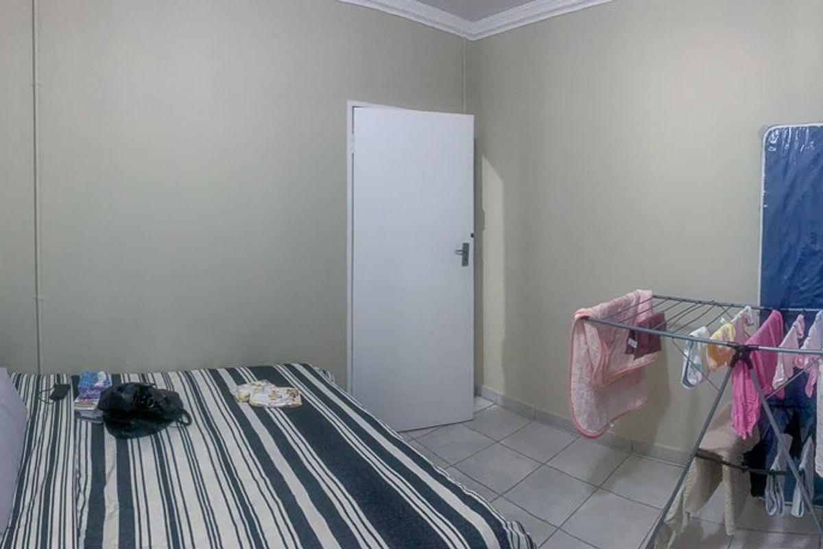 EXCELLENT INVESTMENT OPPORTUNITY – INCOME-GENERATING PROPERTY.. - Photo 5