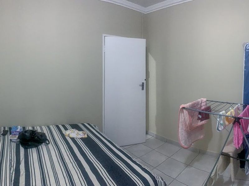 EXCELLENT INVESTMENT OPPORTUNITY – INCOME-GENERATING PROPERTY.. - Photo 5