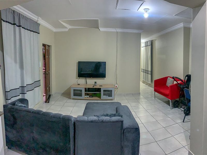 EXCELLENT INVESTMENT OPPORTUNITY – INCOME-GENERATING PROPERTY.. - Photo 6