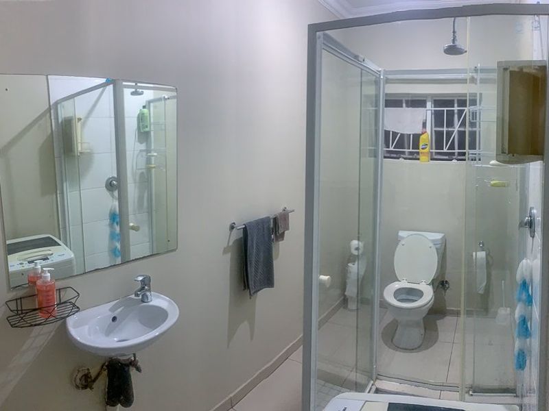 EXCELLENT INVESTMENT OPPORTUNITY – INCOME-GENERATING PROPERTY.. - Photo 3