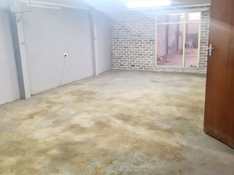 Commercial Property For Manufacturing, warehousing, distribution, automotive services, trade businesses, or light industrial operations. - Photo 8