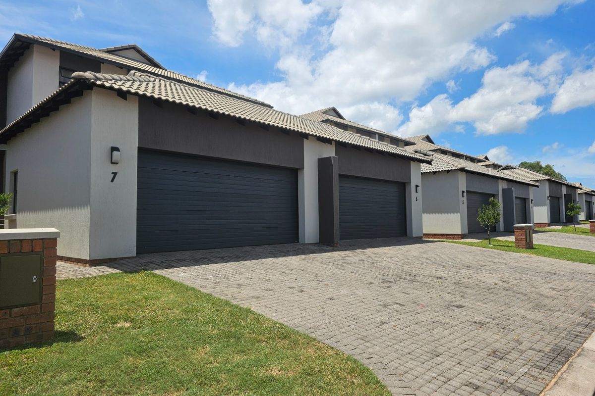 New Development, Safe Estate, Family Home - Photo 3