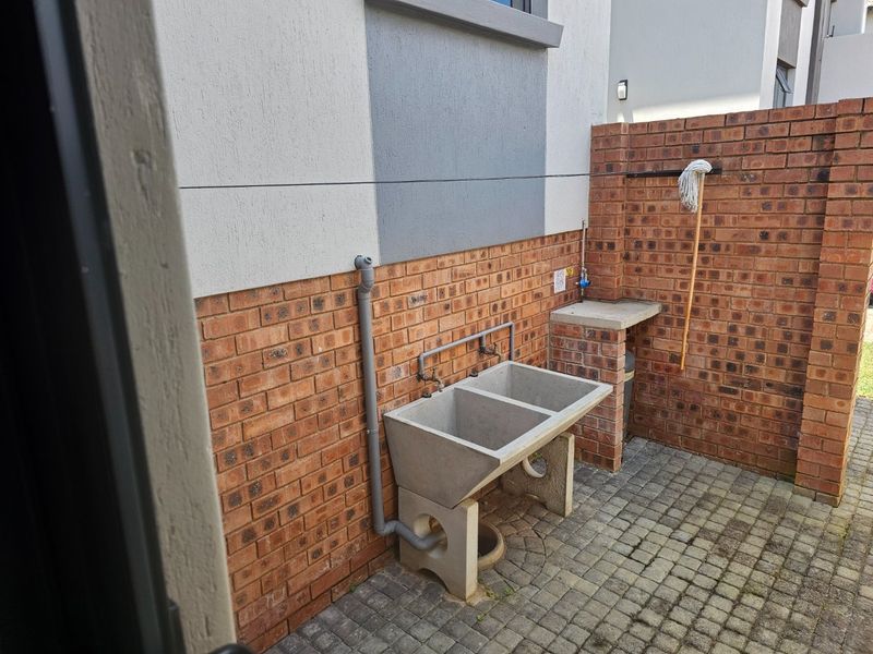 New Development, Safe Estate, Family Home - Photo 6