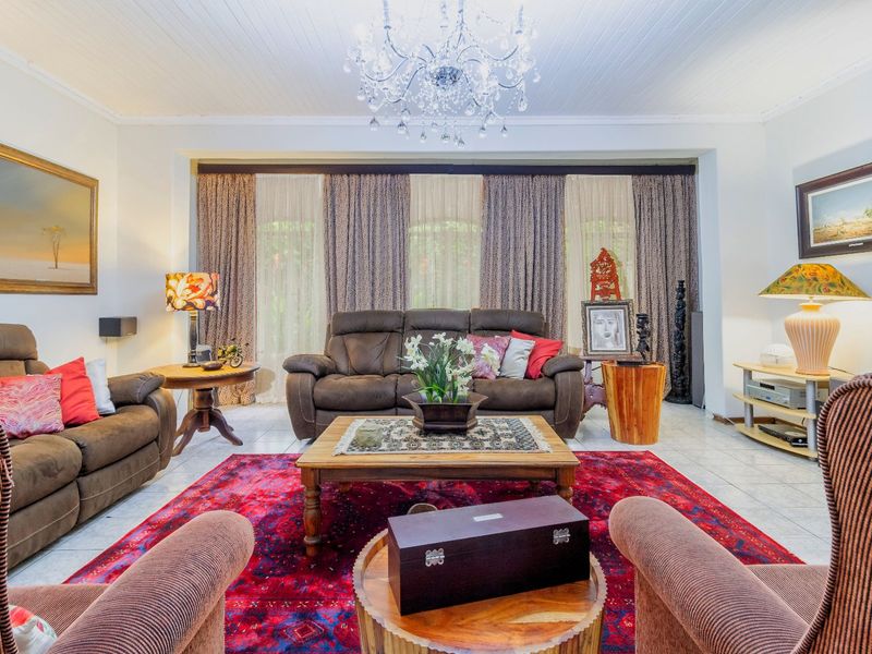 Exceptional Home & Guest House Opportunity – Meyerton 6 bedrooms and 7 bathrooms - Photo 9