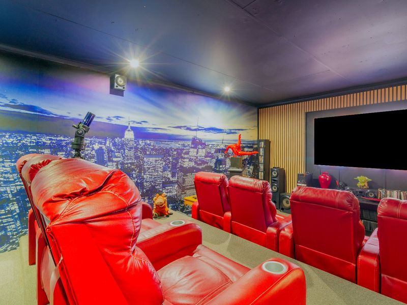 Exceptional Home & Guest House Opportunity – Meyerton 6 bedrooms and 7 bathrooms - Photo 8