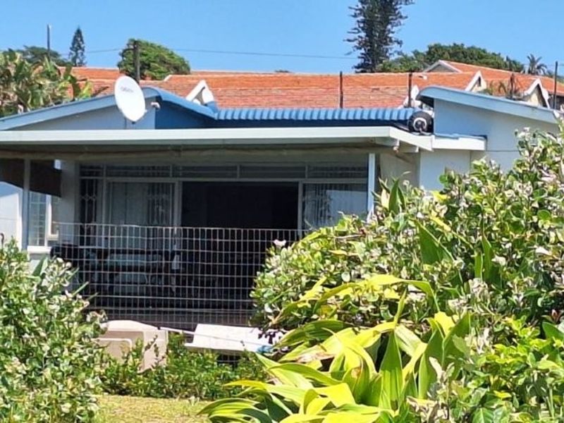 If You Get Any Closer - You Will Get Wet! - Photo 2