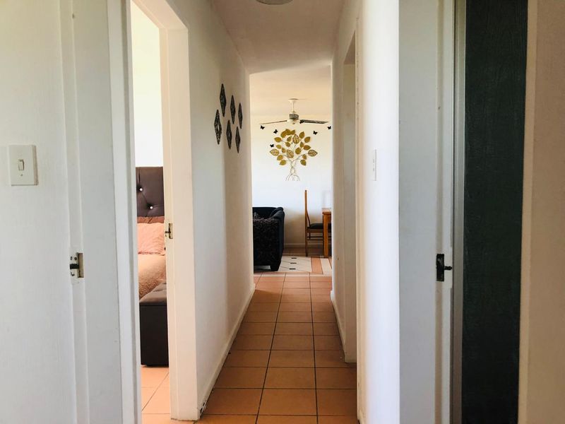Three Bedroom Apartment With A Sea view - Photo 9
