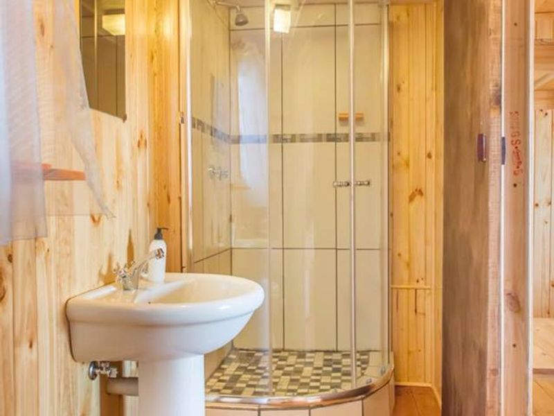 Timber Guesthouse for Sale – Keidebees, Upington - Photo 7