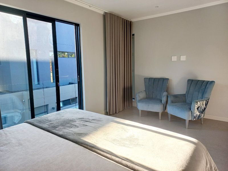 4 Bed Luxury Townhouse - Photo 6