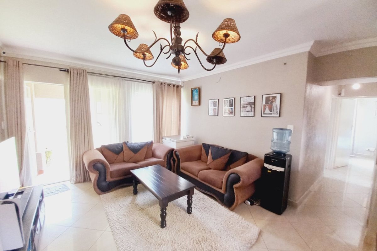 This neat and cozy ground-floor townhouse offers secure, low-maintenance living in the popular Eden Terrace complex. - Photo 4