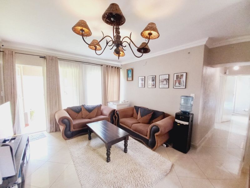 This neat and cozy ground-floor townhouse offers secure, low-maintenance living in the popular Eden Terrace complex. - Photo 4