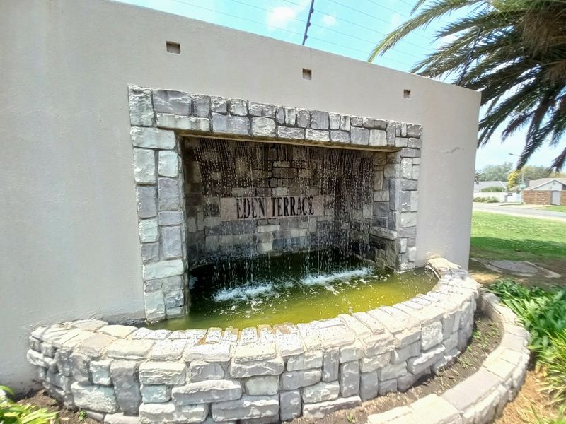 This neat and cozy ground-floor townhouse offers secure, low-maintenance living in the popular Eden Terrace complex. - Photo 3