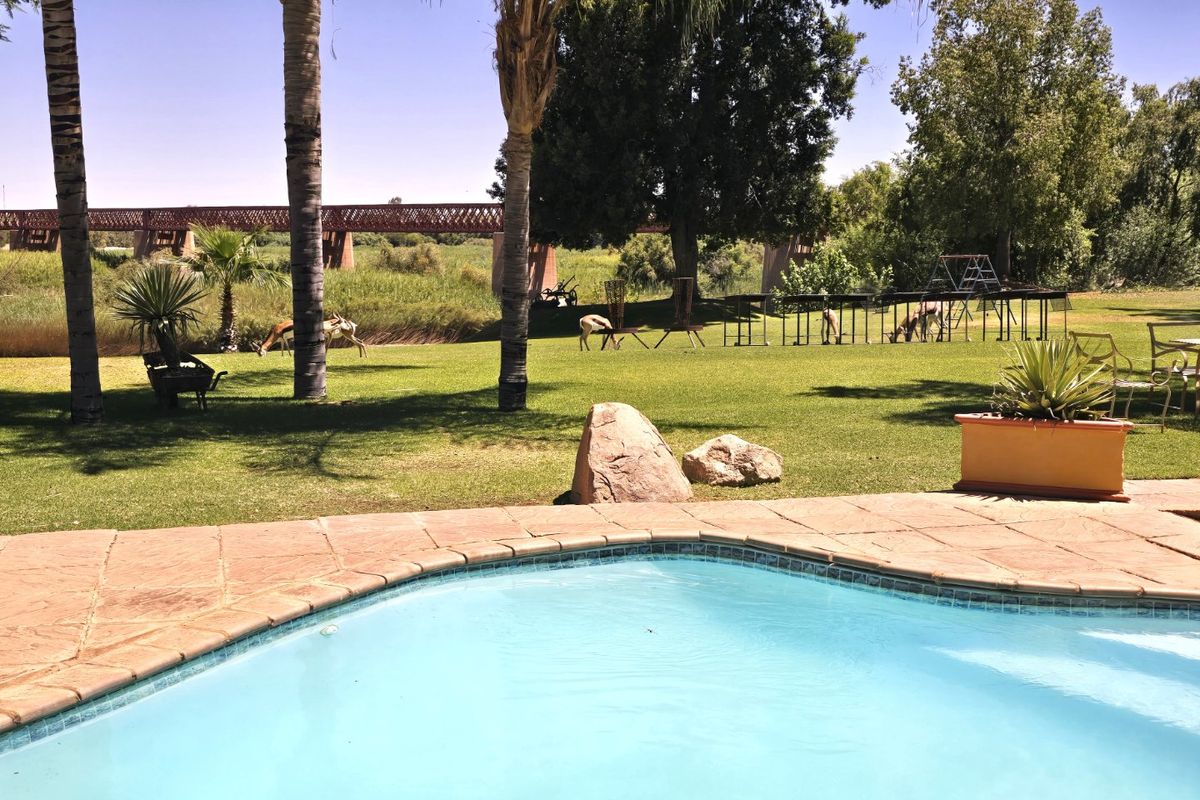 Kalahari Lodge & Riverside Residence - Photo 3