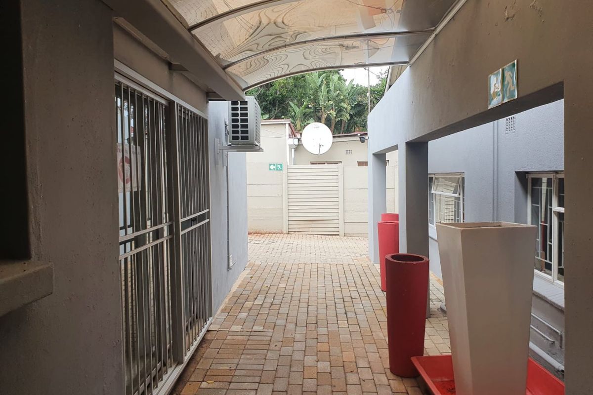 Position, Position, Position - Photo 5