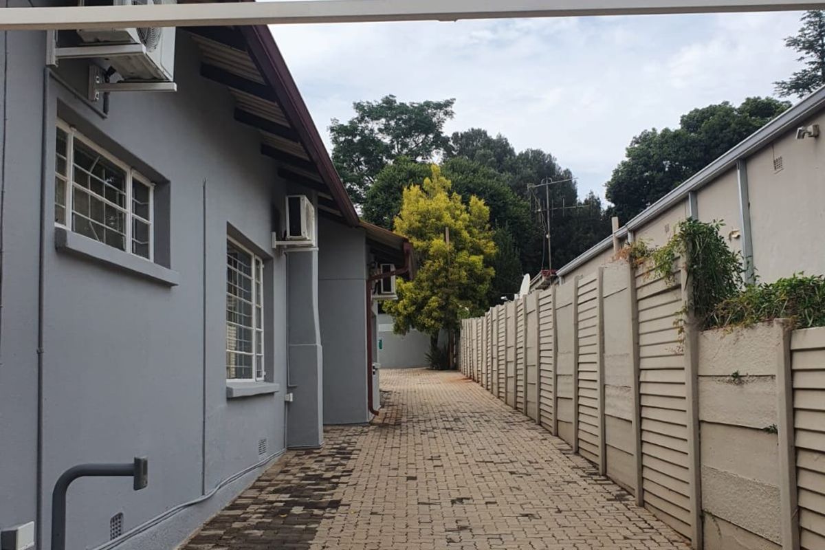 Position, Position, Position - Photo 4