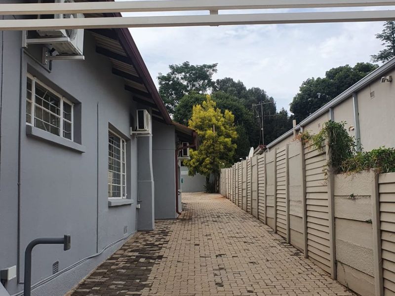 Position, Position, Position - Photo 4