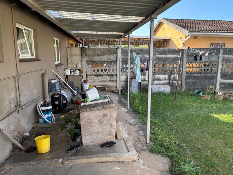 PRICE REDUCED | Warm and Welcoming Starter Home in Havenside - Photo 10