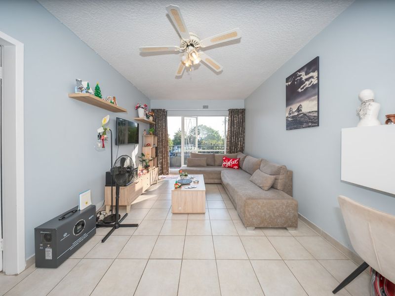 Stunning renovated unit now available for sale.  - Photo 7