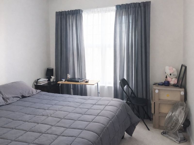 A 2-Bedroom with 1-Bathroom ,Kitchen and a Living room - Photo 8