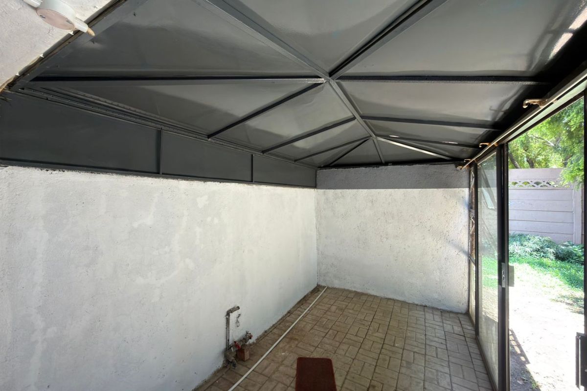 2 Bedroom Apartment for sale in Wilkoppies - Photo 4