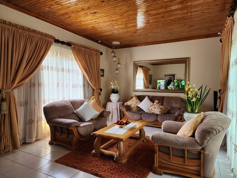 5 BEDROOM HOUSE IN FLAMWOOD - Photo 10