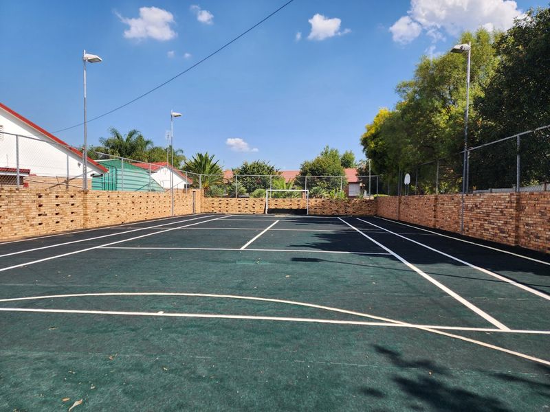 5 BEDROOM HOUSE IN FLAMWOOD - Photo 6