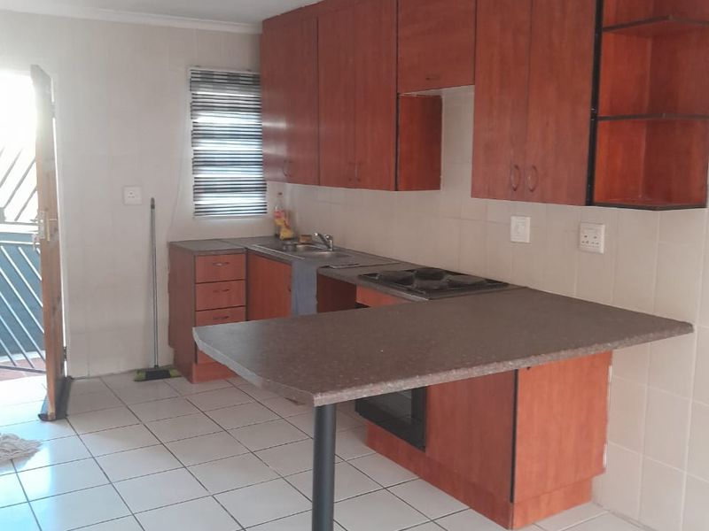 2 bathroom,1 bathroom Apartment for sale - Photo 2