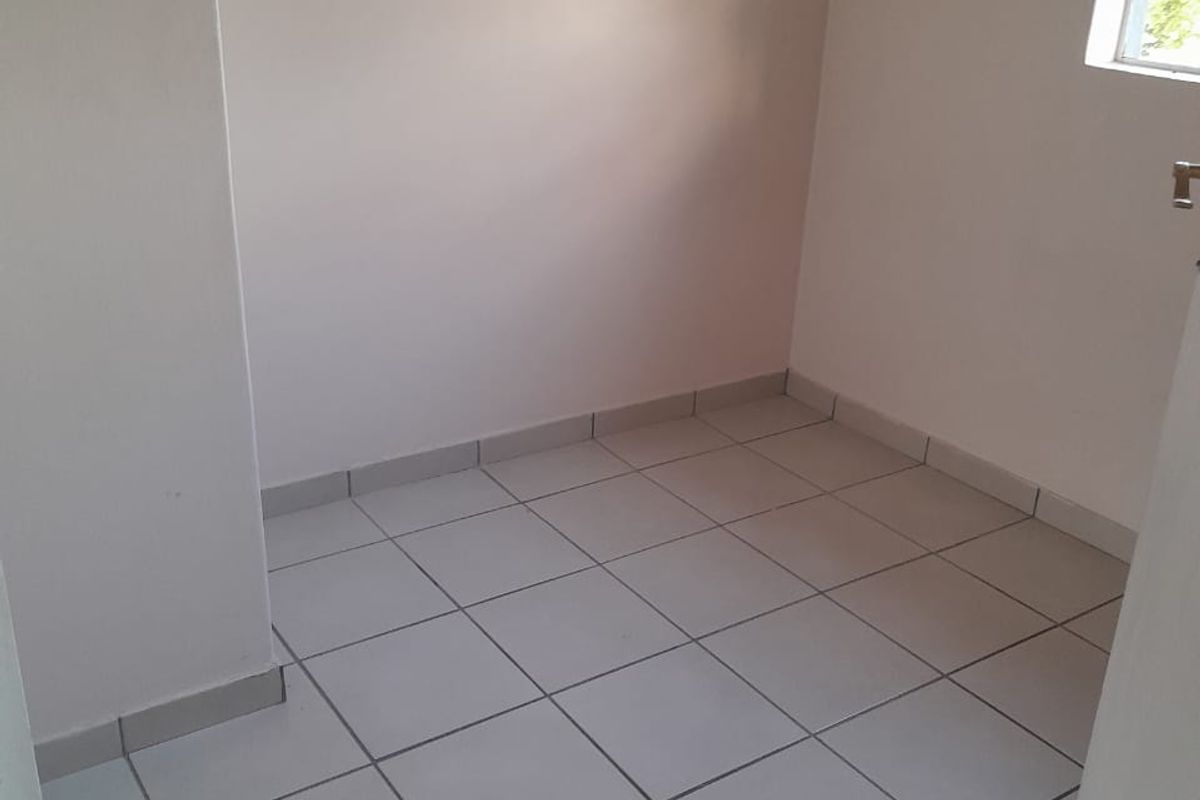 2 bathroom,1 bathroom Apartment for sale - Photo 5