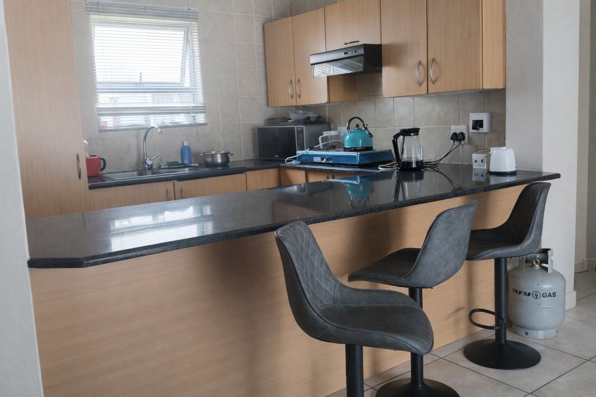 Apartment has 2-Bedroom with 1-Bathroom ,Kitchen and a Living room - Photo 3