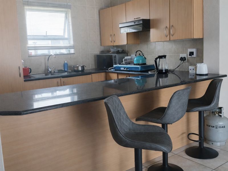 Apartment has 2-Bedroom with 1-Bathroom ,Kitchen and a Living room - Photo 3