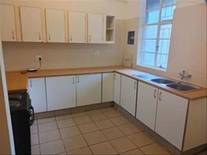 Well-Planned Home Offering Comfort and Practical Living - Photo 1