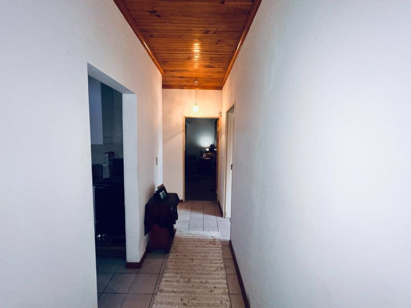 Neat 2-Bedroom Face-Brick Home in Noorsekloof, - Photo 8