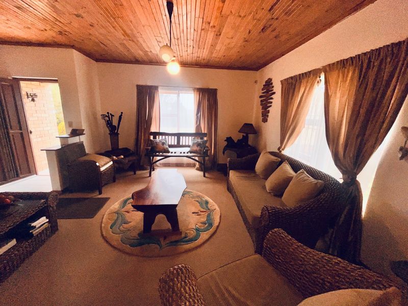 Neat 2-Bedroom Face-Brick Home in Noorsekloof, - Photo 4