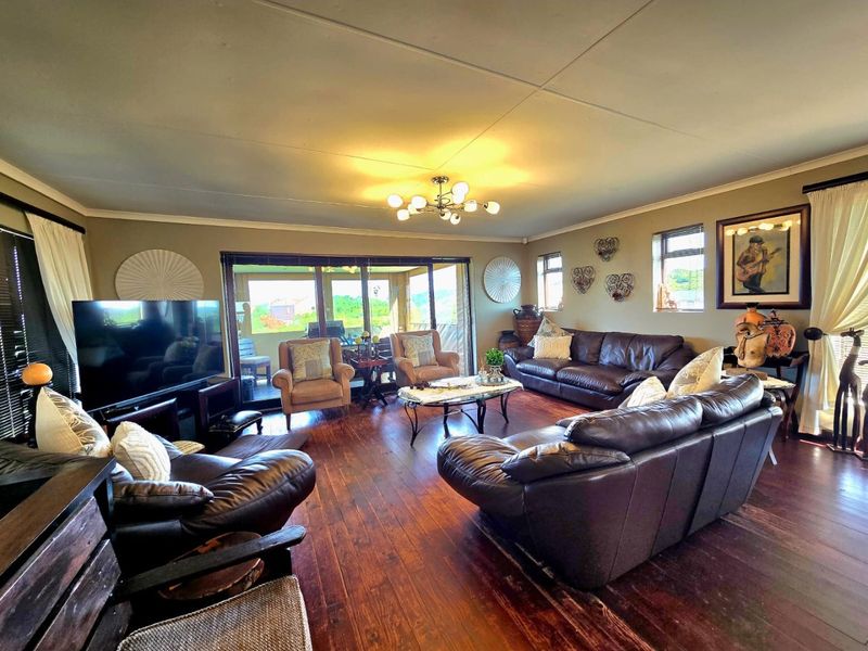 Ocean Living in Paradise Beach - Photo 8