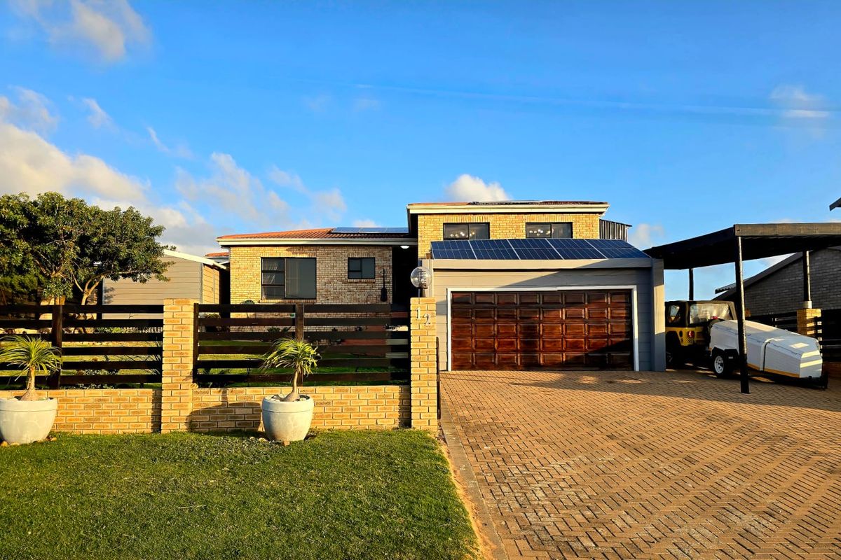 Ocean Living in Paradise Beach - Photo 4