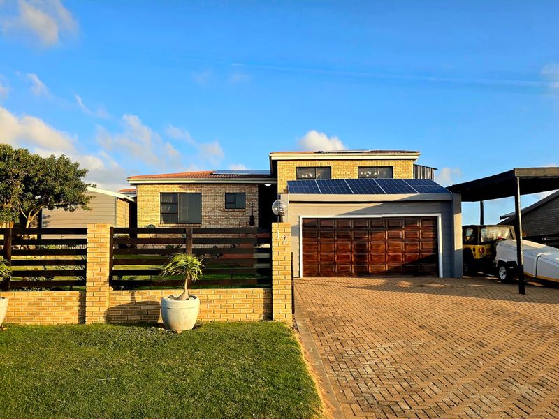 Ocean Living in Paradise Beach - Photo 4