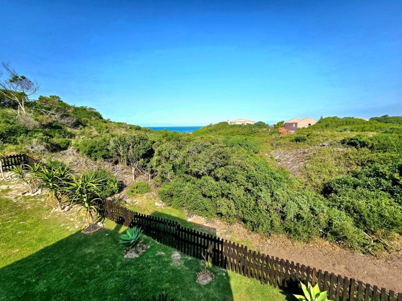 Ocean Living in Paradise Beach - Photo 2