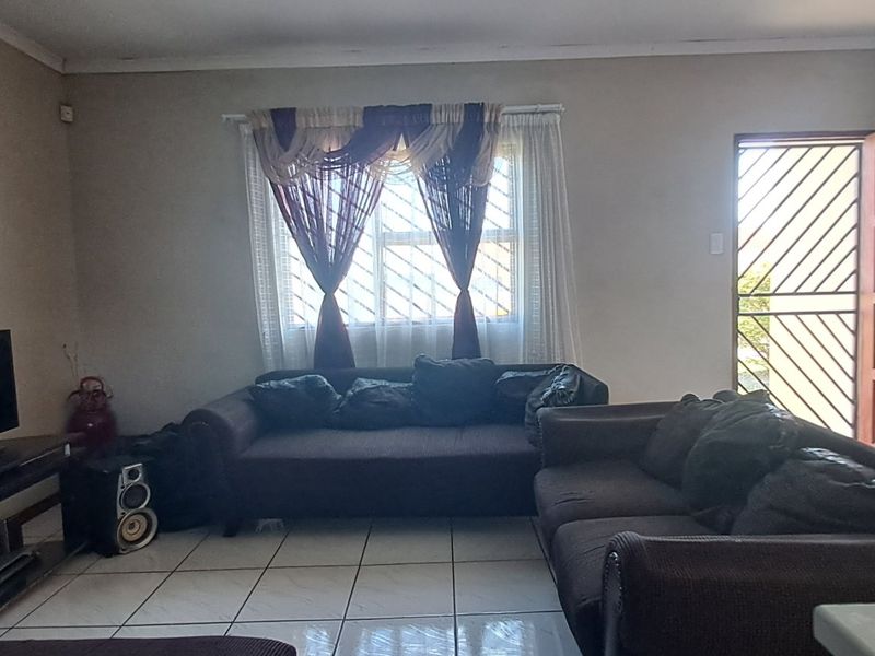 3 BEDROOM HOUSE FOR SALE IN HAVEN HILLS - Photo 6