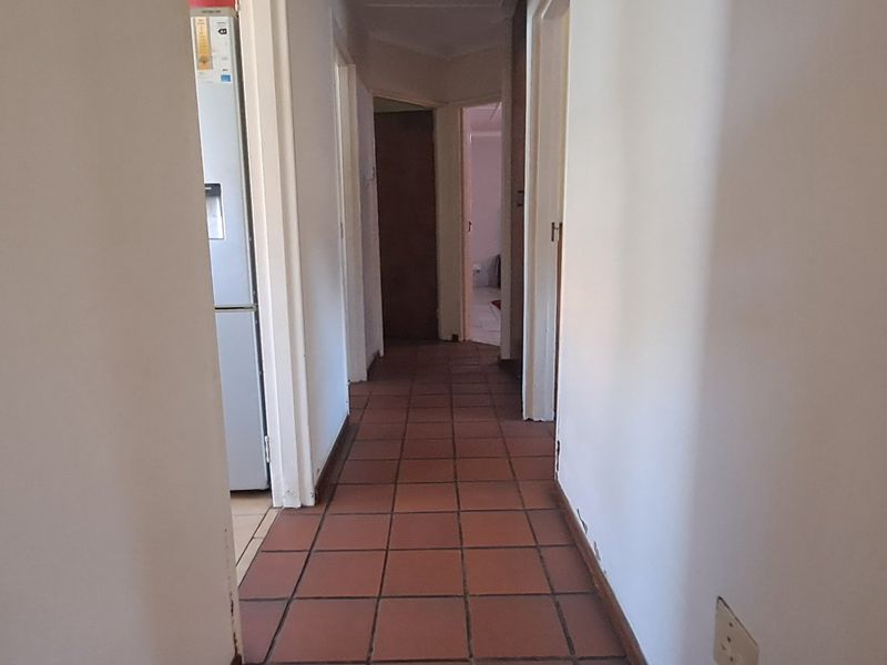 3 BEDROOM HOUSE FOR SALE IN GREENFIELDS - Photo 7