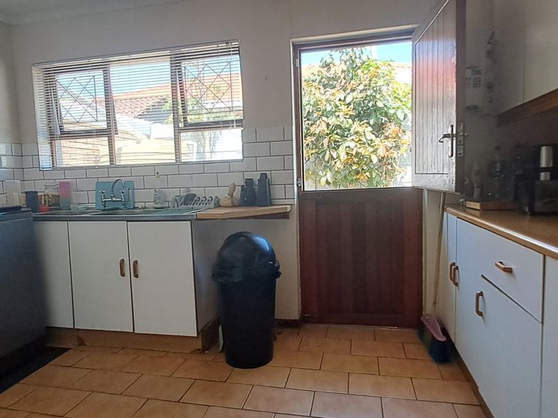 3 BEDROOM HOUSE FOR SALE IN GREENFIELDS - Photo 8