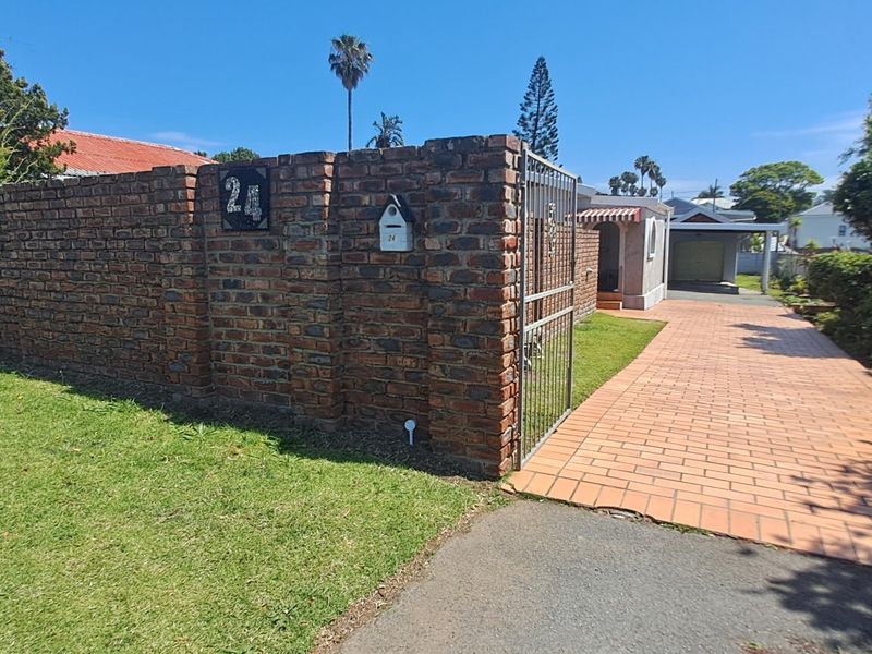 3 BEDROOM HOUSE FOR SALE IN GREENFIELDS - Photo 1