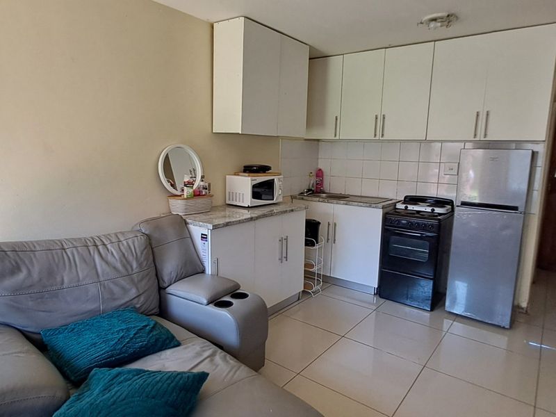2 BEDROOM APARTMENT FOR SALE IN EGOLI - Photo 3