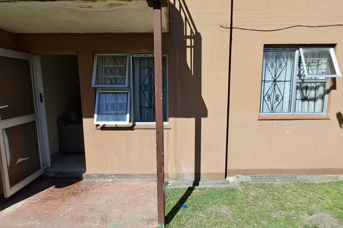 2 BEDROOM APARTMENT FOR SALE IN EGOLI - Photo 2