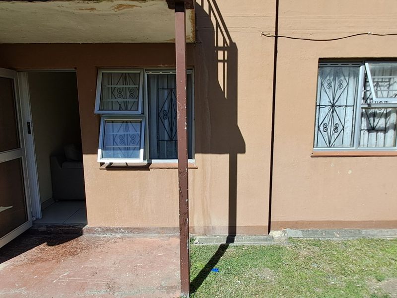 2 BEDROOM APARTMENT FOR SALE IN EGOLI - Photo 2