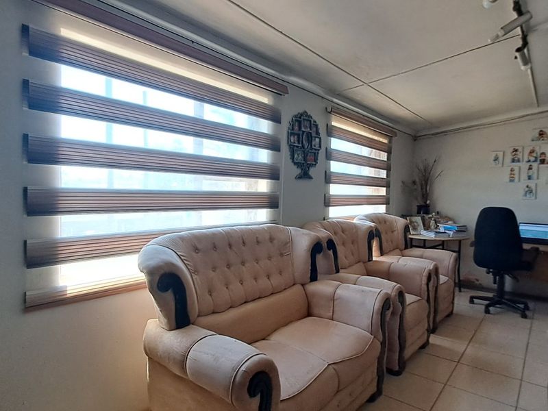 4 BEDROOM HOUSE FOR SALE IN PARKSIDE - Photo 6
