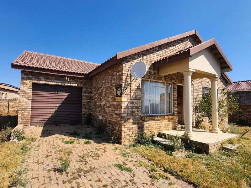 Amazing 2 bedroom townhouse in Meiringspark - Photo 2