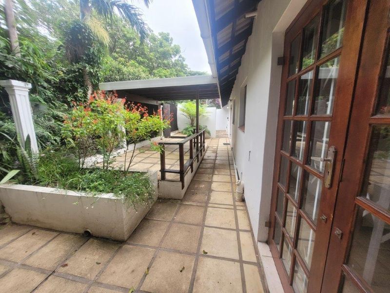 Peaceful 3 Bedroom Townhouse - Photo 4