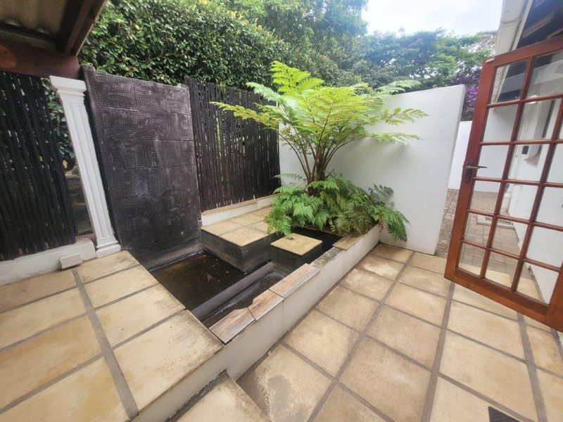 Peaceful 3 Bedroom Townhouse - Photo 2