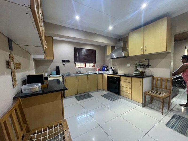 Well Maintained , Move-In Ready Four Bed Family Home For Sale- Muniredy Road, Northdale, Pmb - Photo 5