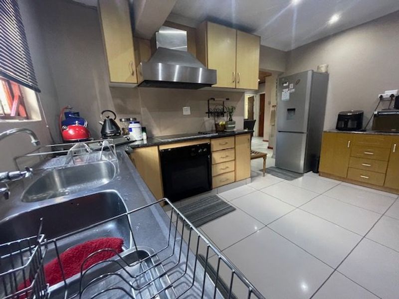 Well Maintained , Move-In Ready Four Bed Family Home For Sale- Muniredy Road, Northdale, Pmb - Photo 10